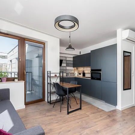 Grzegorzki Comfy By Bookinghost דירה